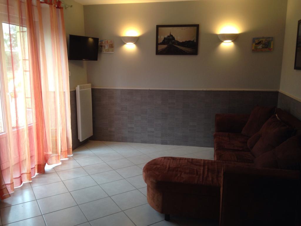 Gite Aristide Mont Saint Michel Sacey Bagian luar foto